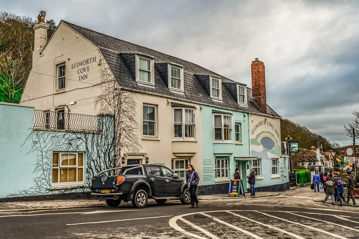 How to Plan a UK Staycation on a Budget: A 7-Step Guide